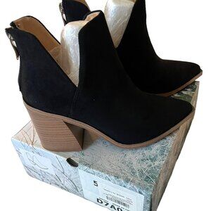 Black Suede Block Heel Ankle Boots‎ - Women's Size 5.5 New